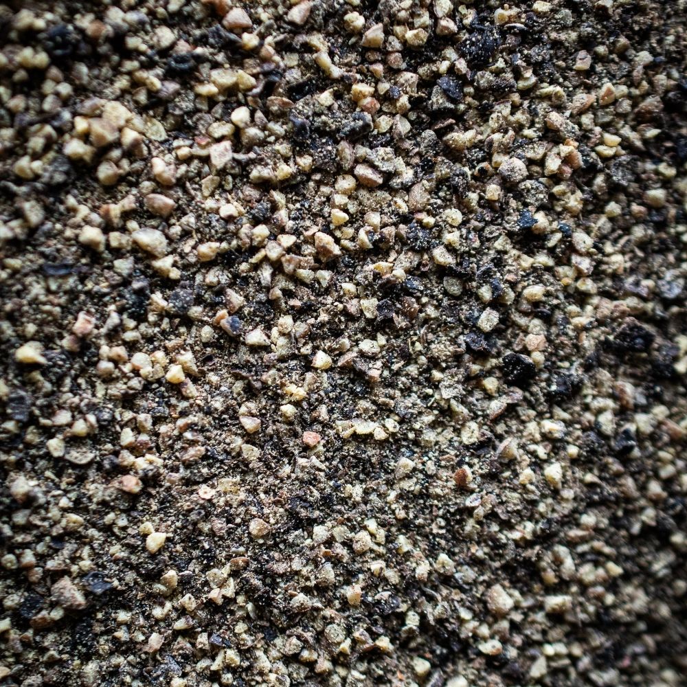 Detailaufnahme Malabar Tigerpfeffer, Indien, geschrotet