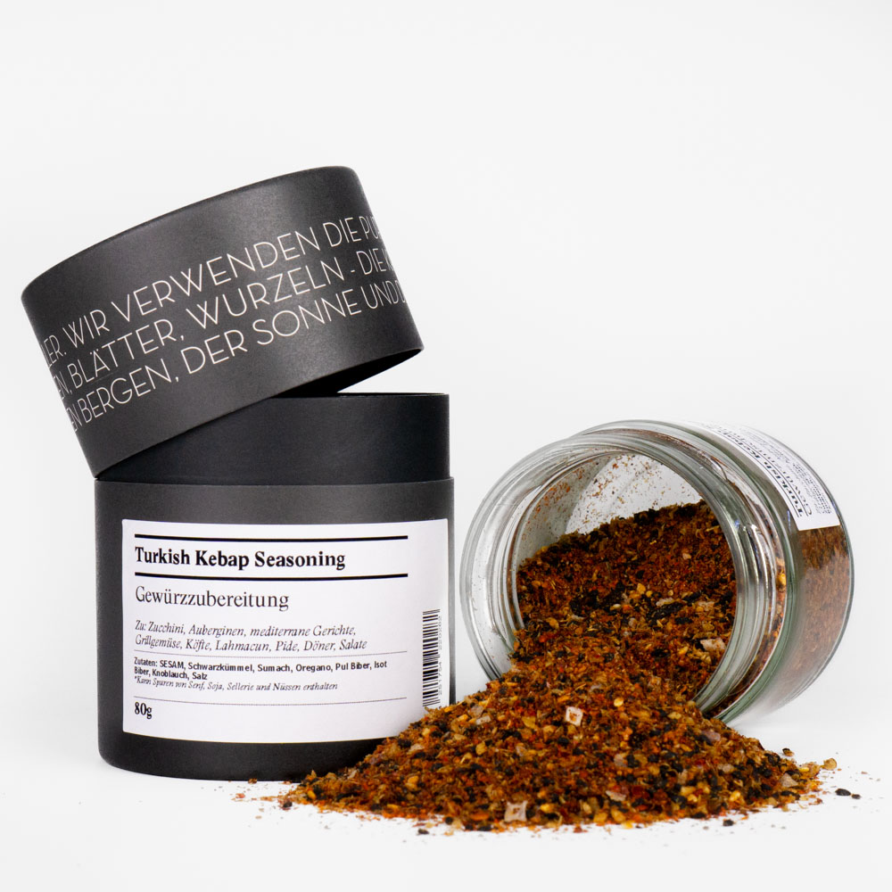 Turkish Kebap Seasoning - offenes Gewürzglas mit Gewürzdose daneben