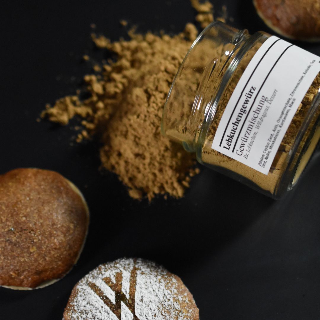 Lebkuchengewürz – offenes Gewürzglas